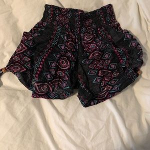 Lose fittings swimsuit coverup shorts